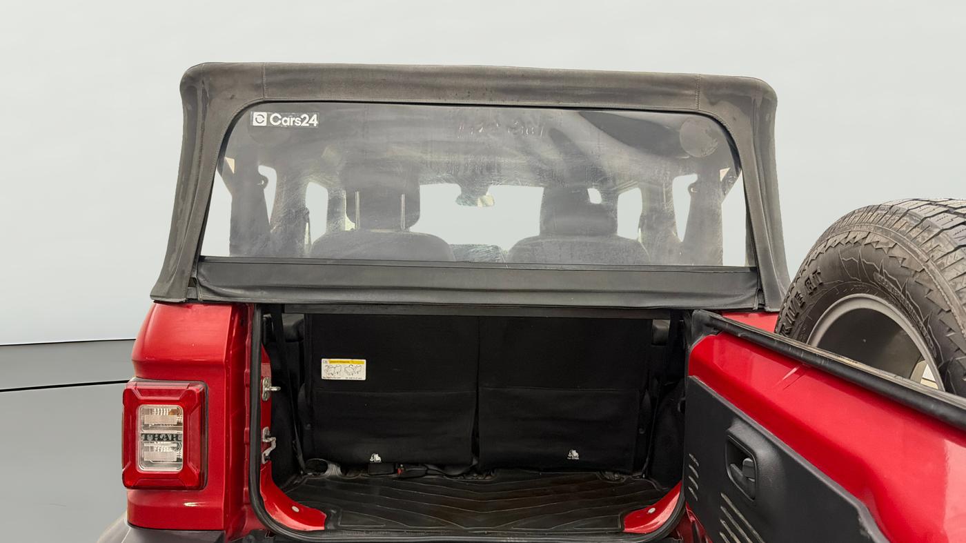 2023 Mahindra Thar LX D 4WD AT CONVERTIBLE, Diesel, Automatic, 46,046 km, Boot Open Zoomed View