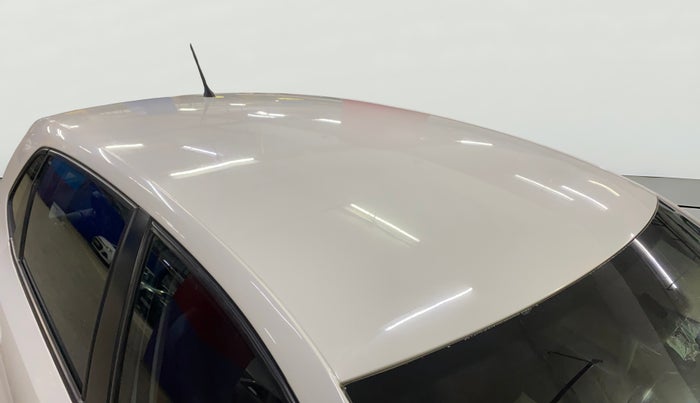 2015 Volkswagen Polo HIGHLINE1.2L, Petrol, Manual, 60,356 km, Roof