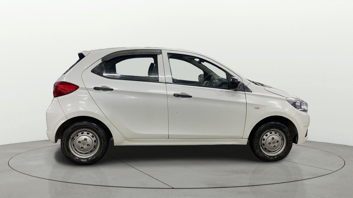 2019 Tata Tiago XM PETROL, CNG, Manual, 54,443 km, Right Side View