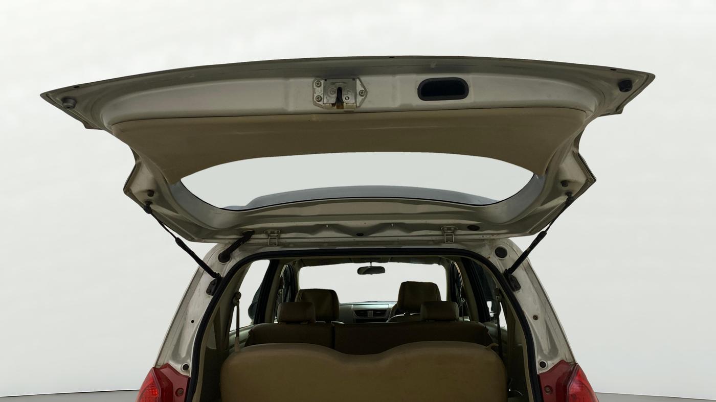 2016 Maruti Ertiga VXI CNG, CNG, Manual, 82,011 km, Boot Door Open