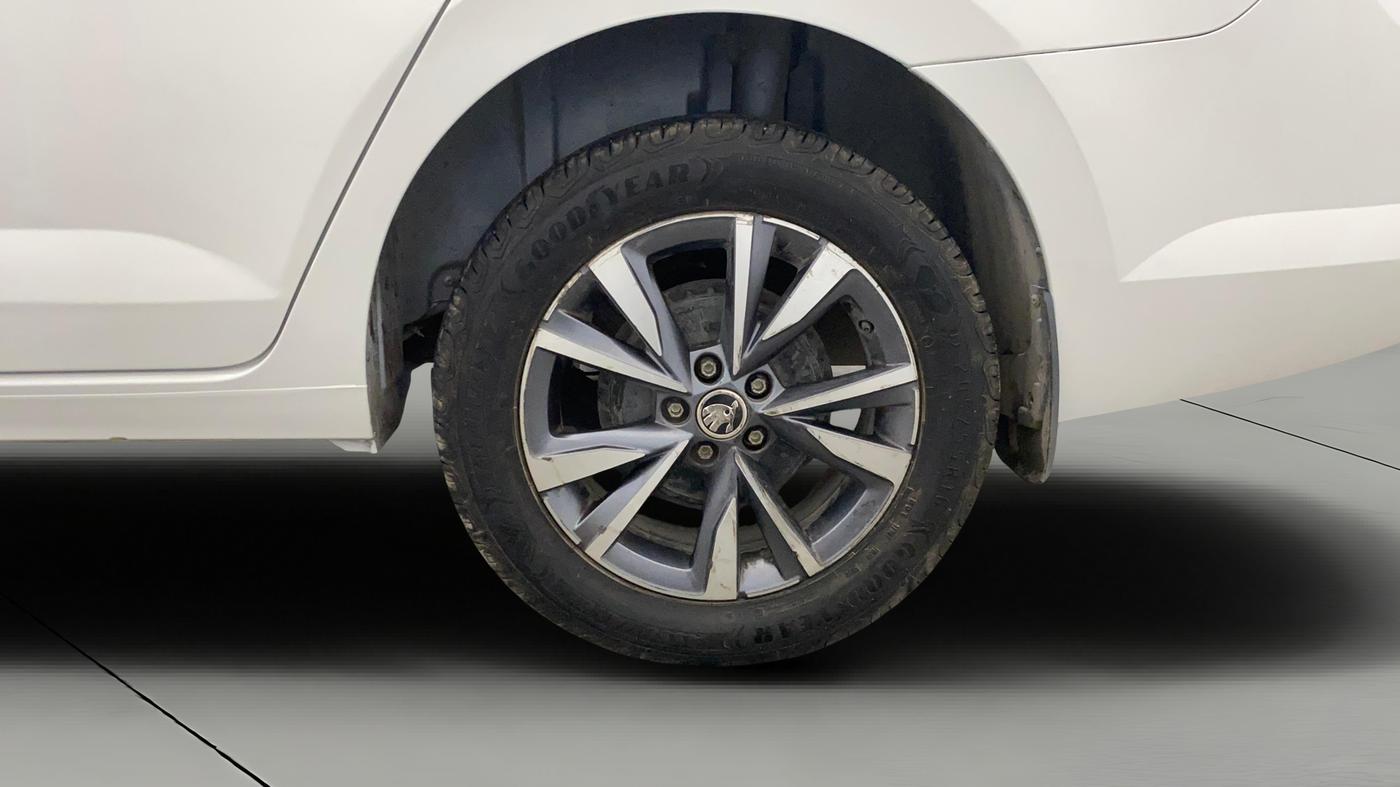 2022 Skoda SLAVIA STYLE 1.5L TSI DSG, Petrol, Automatic, 67,735 km, Left Rear Wheel