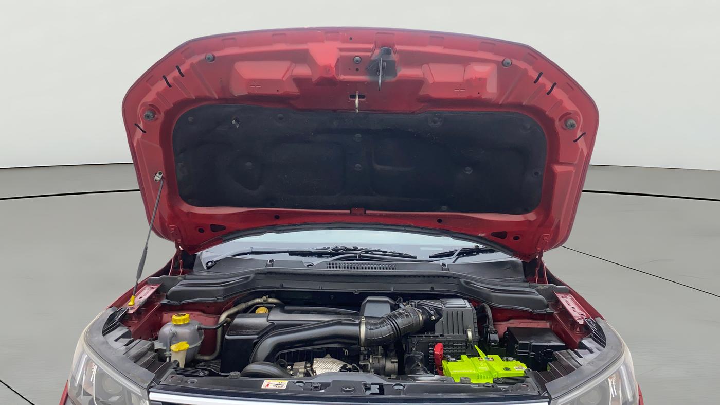 2019 Mahindra XUV300 W8 (O) 1.5 DIESEL, Diesel, Manual, 67,726 km, Open Bonet