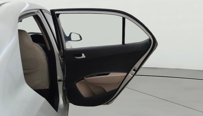 2017 Hyundai Xcent S 1.2, Petrol, Manual, 86,838 km, RHS Rear Door