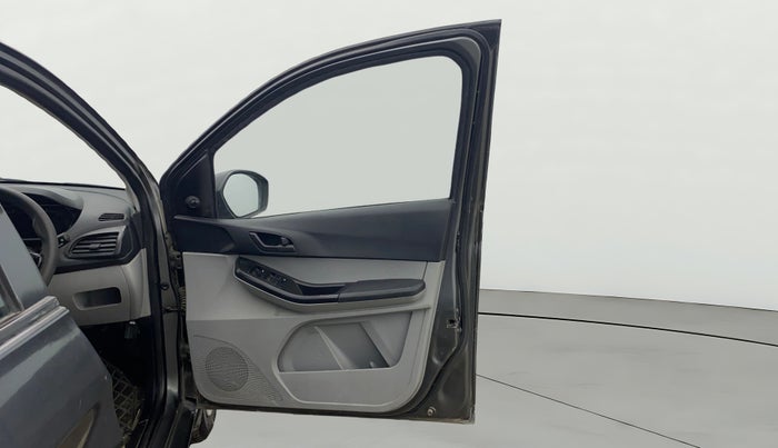 2023 Tata Tiago XM CNG, CNG, Manual, 62,792 km, RHS Front Door