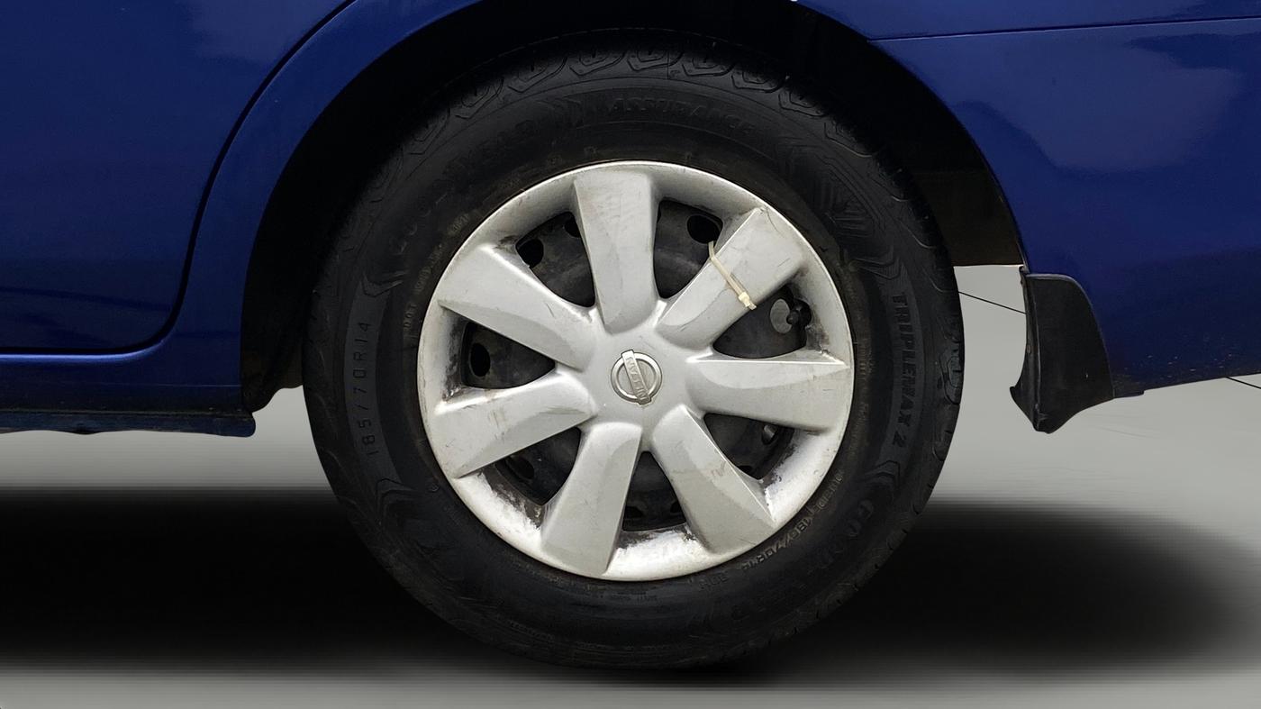 2013 Nissan Sunny XL CVT, Petrol, Automatic, 1,18,253 km, Left Rear Wheel