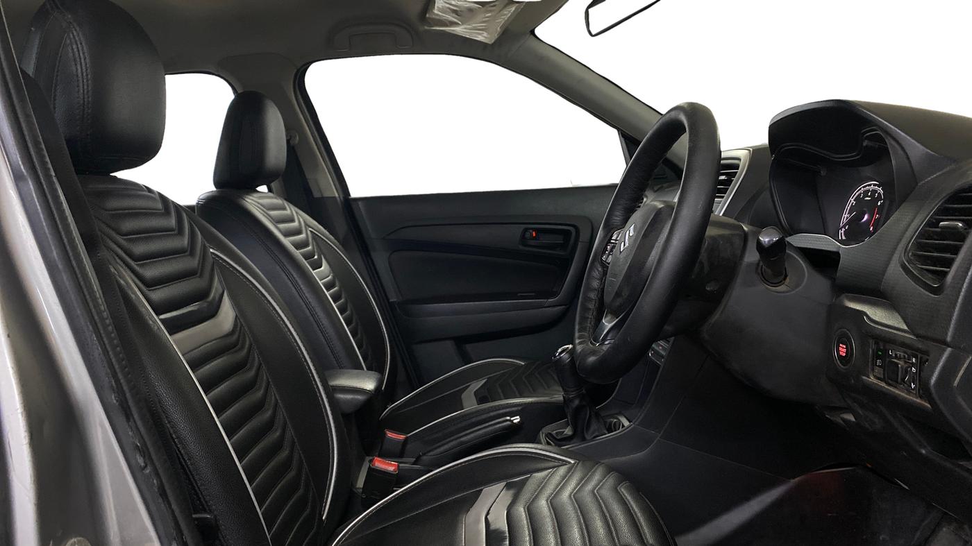 2021 Maruti Vitara Brezza VXI, CNG, Manual, 57,443 km, Right Side Front Door Cabin