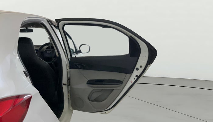 2018 Tata Tiago XM PETROL, Petrol, Manual, 58,580 km, RHS Rear Door