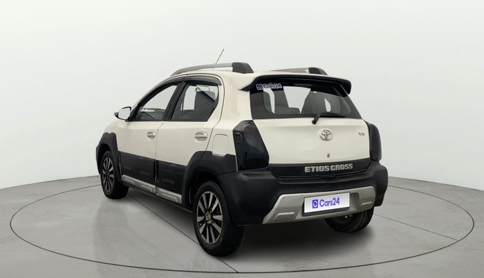 2017 Toyota Etios CROSS 1.4 VD, Diesel, Manual, 1,18,919 km, Left Back Diagonal