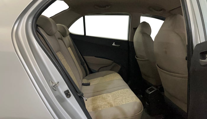 2015 Hyundai Xcent S 1.2, Petrol, Manual, 85,465 km, Right Side Rear Door Cabin