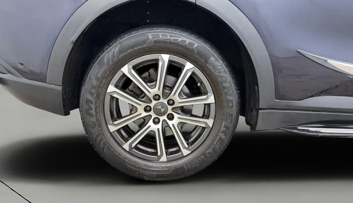 2023 Mahindra XUV700 AX 7 LUXURY D MT 7 STR, Diesel, Manual, 34,049 km, Right Rear Wheel