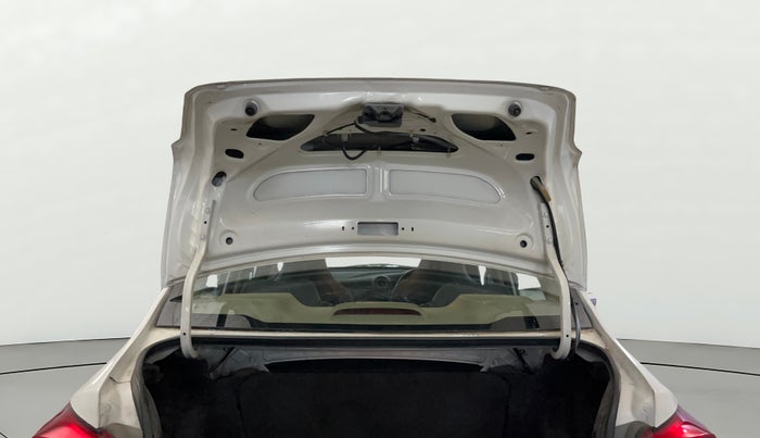 2015 Honda Amaze 1.2L I-VTEC S, Petrol, Manual, 1,22,963 km, Boot Door Open