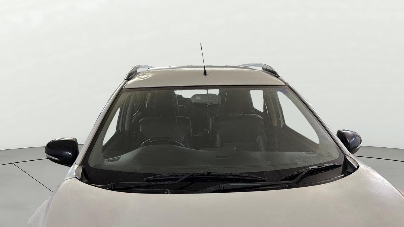 2019 Maruti XL6 ALPHA AT, Petrol, Automatic, 1,25,848 km, Front Windshield