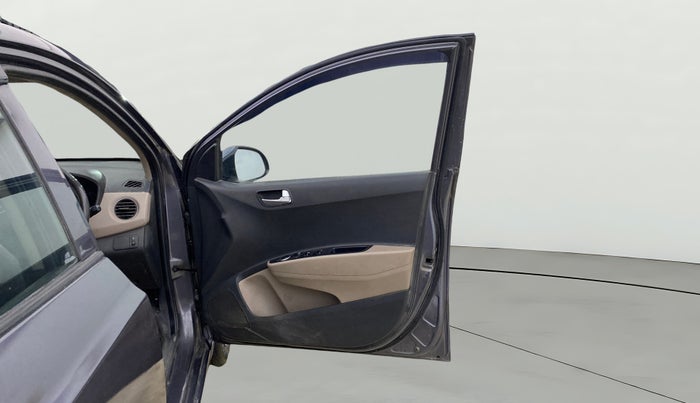 2016 Hyundai Grand i10 SPORTZ 1.1 CRDI, Diesel, Manual, 1,28,999 km, RHS Front Door