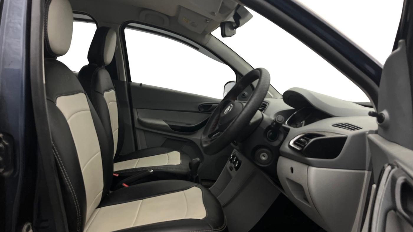 2022 Tata TIGOR XZ CNG, CNG, Manual, 91,707 km, Right Side Front Door Cabin
