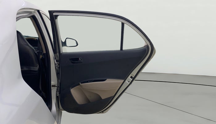 2018 Hyundai Xcent S 1.2, CNG, Manual, 1,46,499 km, RHS Rear Door