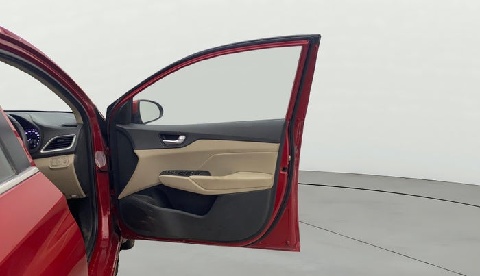 2018 Hyundai Verna 1.6 VTVT SX (O) AT, Petrol, Automatic, 96,462 km, RHS Front Door