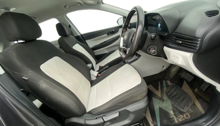 2023 Hyundai NEW I20 SPORTZ 1.2 IVT, Petrol, Automatic, 28,281 km, Right Side Front Door Cabin