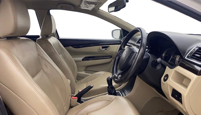 2018 Maruti Ciaz ALPHA 1.4 PETROL, Petrol, Manual, 81,851 km, Right Side Front Door Cabin