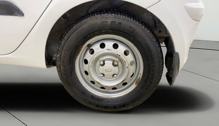 2013 Hyundai i10 MAGNA 1.1, CNG, Manual, 77,830 km, Left Rear Wheel