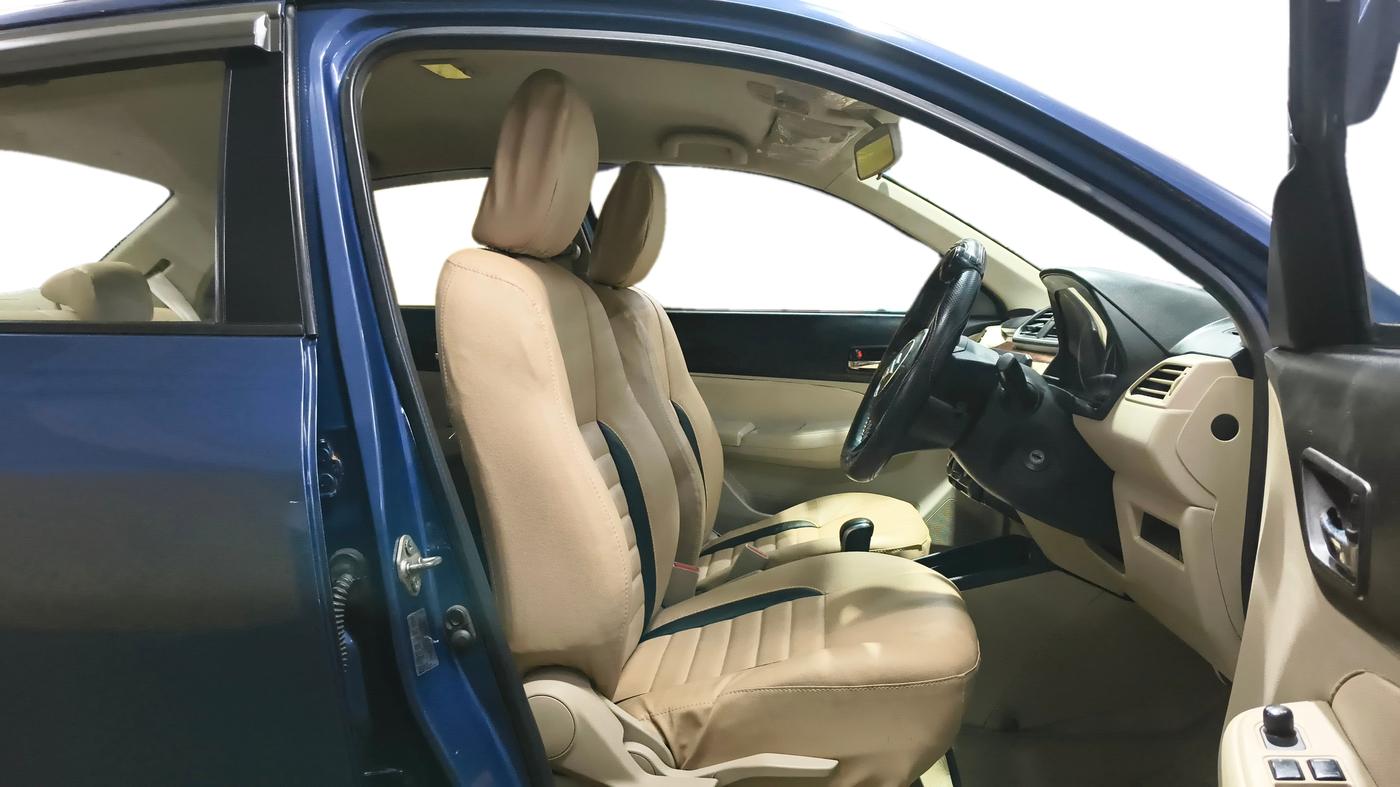 2017 Maruti Dzire VDI AMT, Diesel, Automatic, 82,938 km, Right Side Front Door Cabin