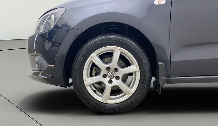 2012 Volkswagen Vento HIGHLINE DIESEL 1.6, Diesel, Manual, 83,063 km, Left Front Wheel