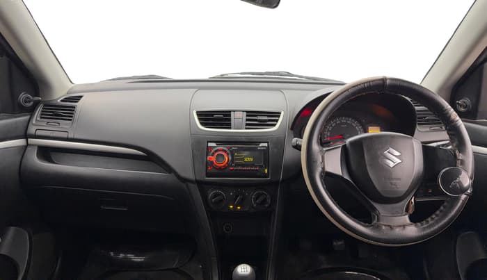 2017 Maruti Swift LXI (O), Petrol, Manual, 64,615 km, Dashboard