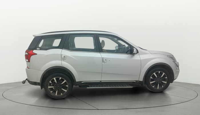 2018 Mahindra XUV500 W11, Diesel, Manual, 69,561 km, Right Side View