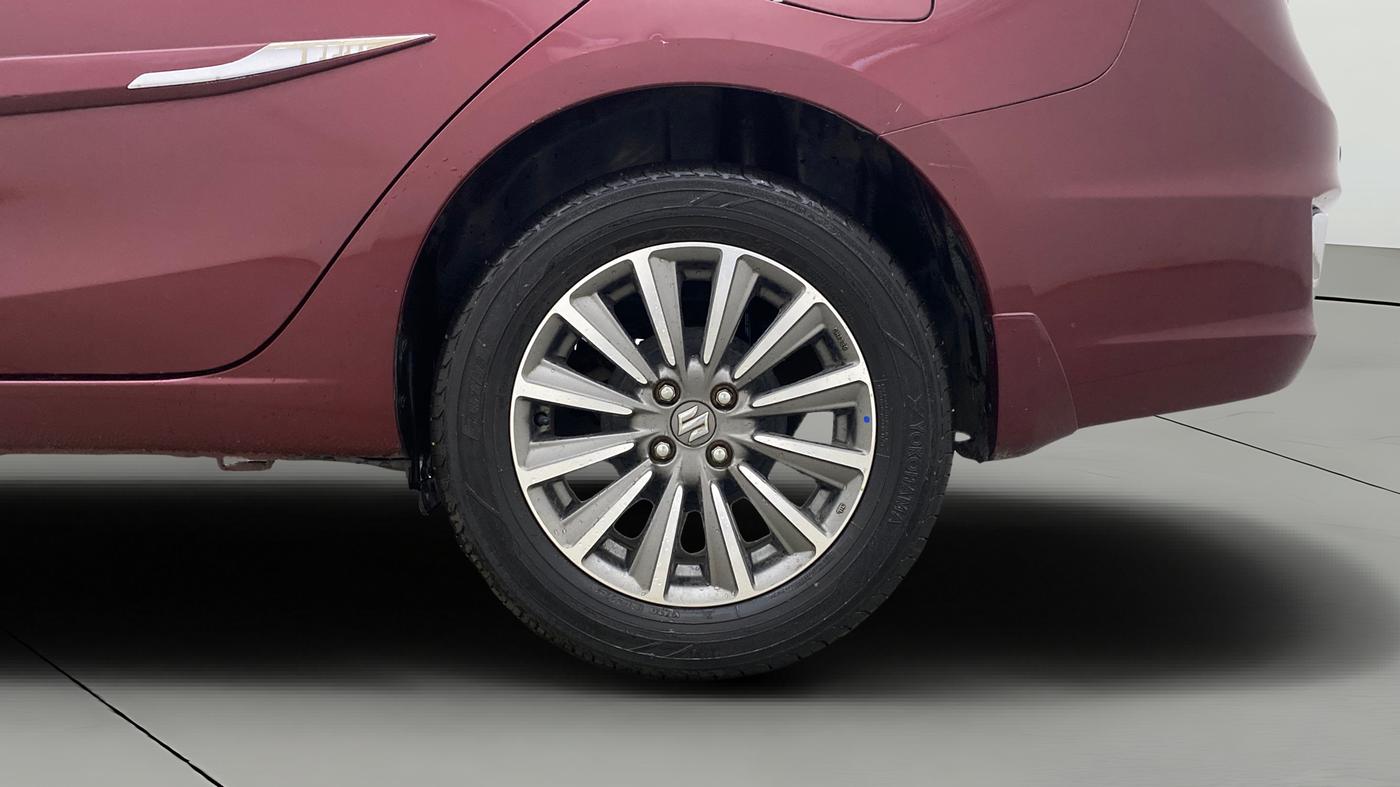 2019 Maruti Ciaz ALPHA  AT 1.5 SHVS PETROL, Petrol, Automatic, 60,463 km, Left Rear Wheel