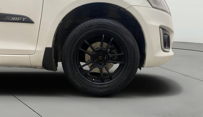2016 Maruti Swift VDI, Diesel, Manual, 1,13,417 km, Right Front Wheel