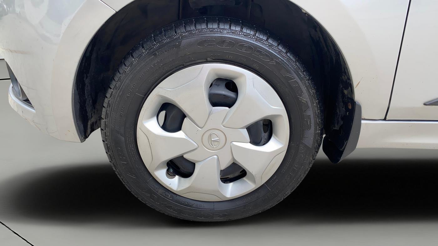 2018 Tata Tiago XT PETROL, Petrol, Manual, 73,023 km, Left Front Wheel