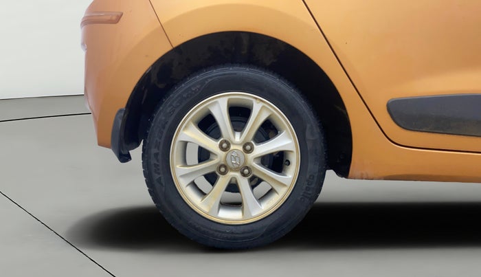 2015 Hyundai Grand i10 ASTA AT 1.2 KAPPA VTVT, Petrol, Automatic, 39,713 km, Right Rear Wheel