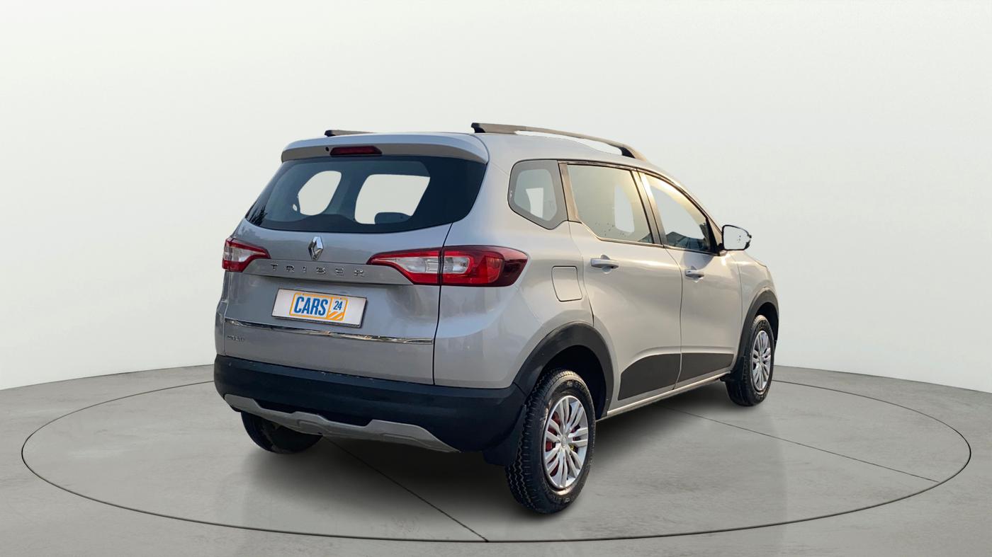 2022 Renault TRIBER RXT, Petrol, Manual, 23,962 km, Right Back Diagonal