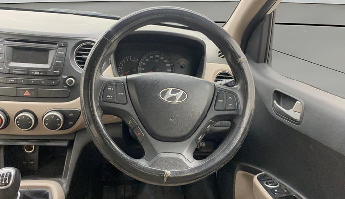 2014 Hyundai Xcent SX 1.2 (O), Petrol, Manual, 1,04,349 km, Steering Wheel Close Up