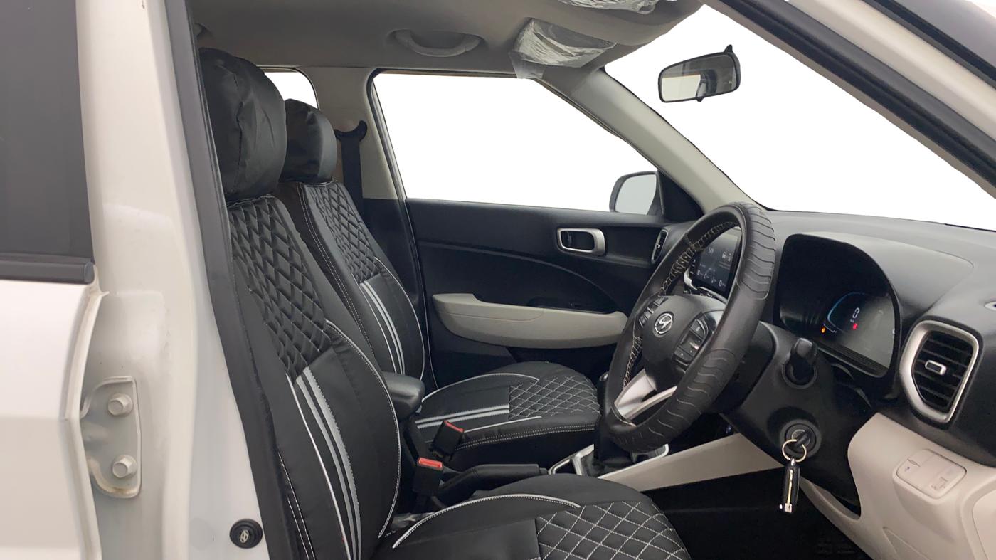 2022 Hyundai VENUE S(O) 1.2, Petrol, Manual, 24,974 km, Right Side Front Door Cabin