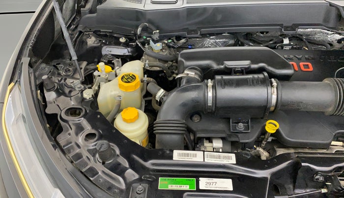 2023 Tata Safari XZA PLUS GOLD, Diesel, Automatic, 39,398 km, Engine View - Right