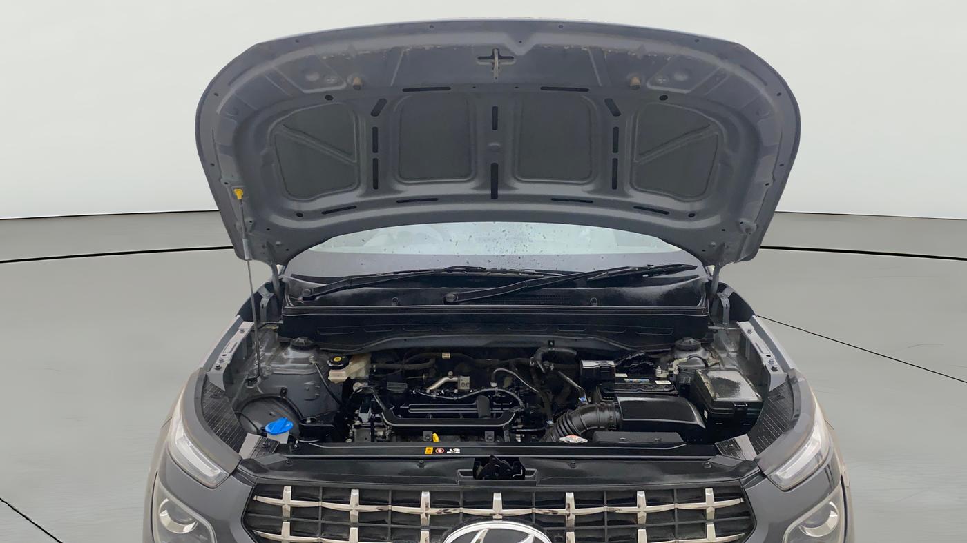 2022 Hyundai VENUE S+ 1.2, Petrol, Manual, 32,071 km, Open Bonet