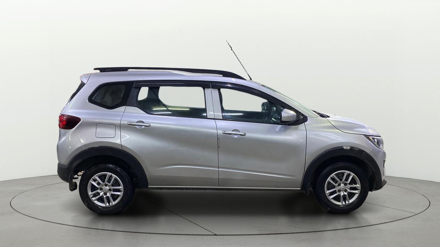 2021 Renault TRIBER RXL MT, Petrol, Manual, 1,16,700 km, Right Side View