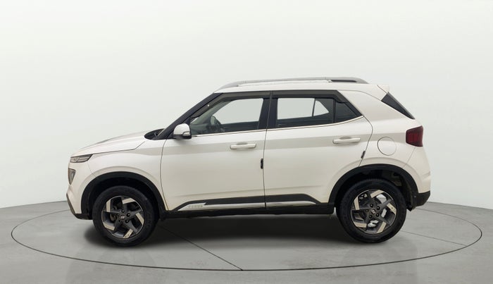 2021 Hyundai VENUE SX 1.5 CRDI, Diesel, Manual, 30,409 km, Left Side