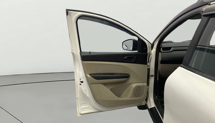 2023 Renault TRIBER RXL MT, Petrol, Manual, 82,736 km, LHS Front Door