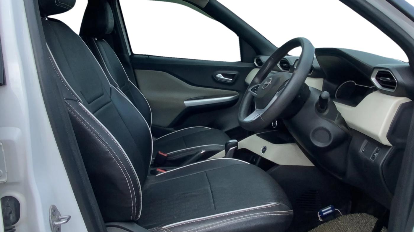 2022 Nissan MAGNITE XV PREMIUM TURBO CVT, Petrol, Automatic, 52,737 km, Right Side Front Door Cabin