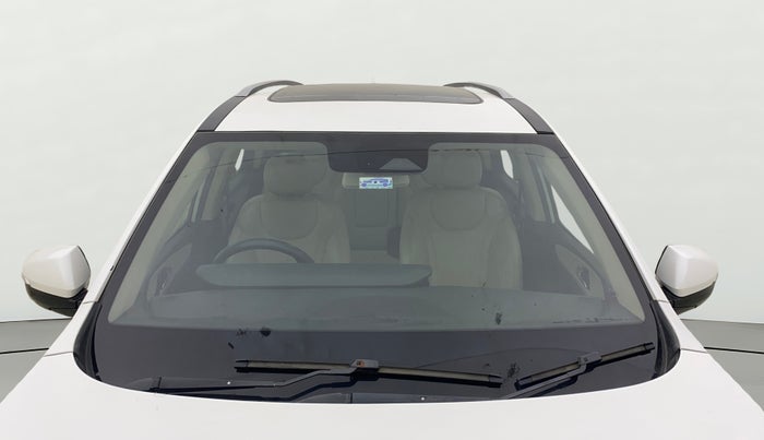 2021 Mahindra XUV700 AX 7 LUXURY D AT 7 STR, Diesel, Automatic, 1,00,162 km, Front Windshield