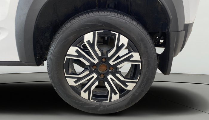 2022 Renault Kiger RXZ MT DUAL TONE, Petrol, Manual, 43,205 km, Left Rear Wheel