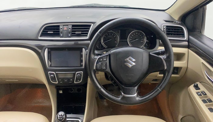 2015 Maruti Ciaz ZXI+, Petrol, Manual, 58,073 km, Steering Wheel Close Up