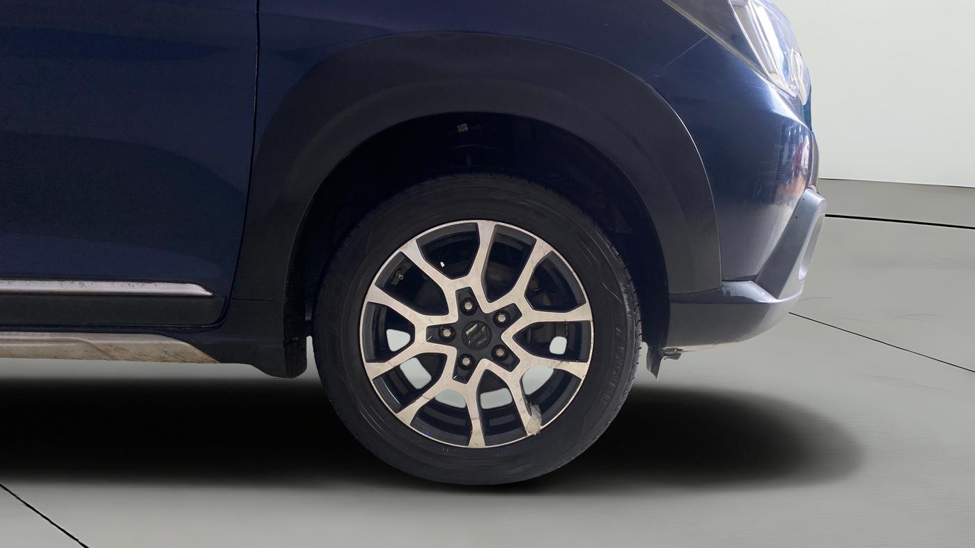 2022 Maruti XL6 ALPHA PLUS MT, Petrol, Manual, 57,745 km, Right Front Wheel