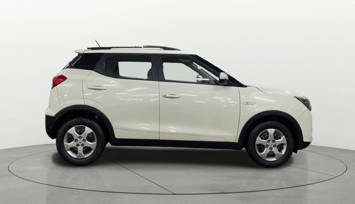 2021 Mahindra XUV300 W6 1.5 DIESEL AMT, Diesel, Automatic, 94,572 km, Right Side View