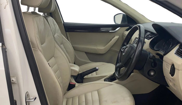 2015 Skoda Octavia ELEGANCE 1.8 TSI AT, Petrol, Automatic, 77,584 km, Right Side Front Door Cabin