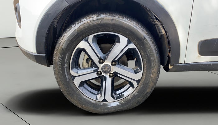 2021 Tata NEXON XZA PLUS (O) PETROL, Petrol, Automatic, 48,683 km, Left Front Wheel
