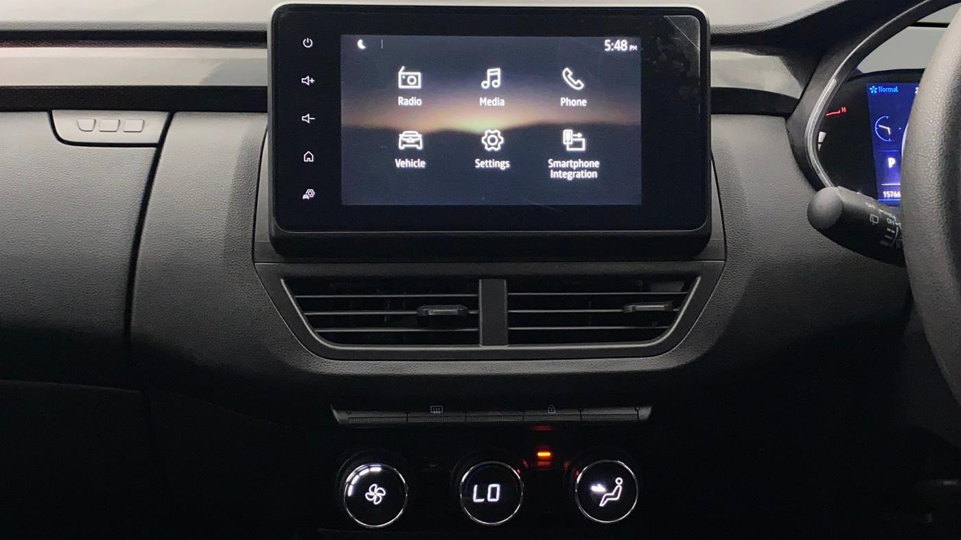 2022 Renault Kiger RXZ TURBO CVT DUAL TONE, Petrol, Automatic, 15,763 km, Air Conditioner
