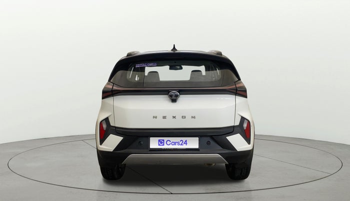 2025 Tata NEXON FEARLESS + SUNROOF DCA DUAL TONE 1.2 PETROL, CNG, Automatic, 9,111 km, Back/Rear
