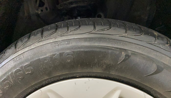2018 Hyundai Creta E PLUS 1.6 PETROL, Petrol, Manual, 52,381 km, Right Front Tyre Tread
